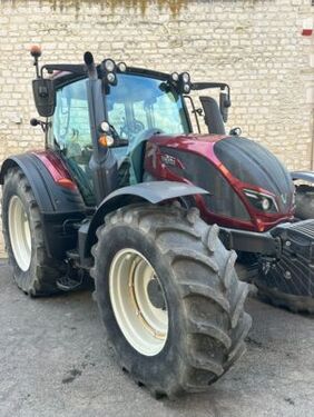 Valtra N174 2