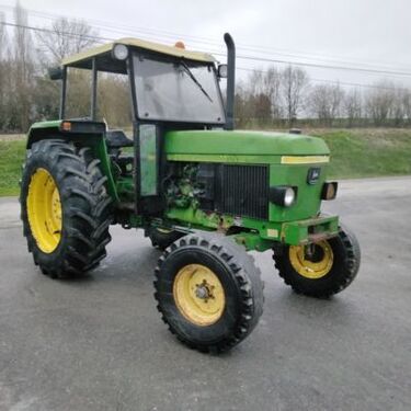John Deere 2250 2