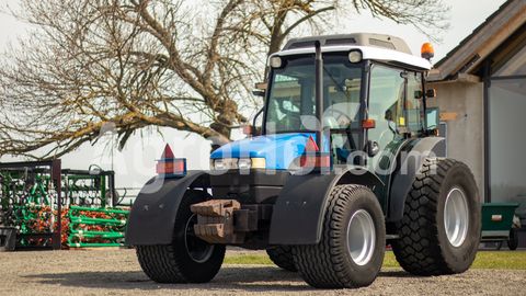 New Holland TR90 Traktor mit umkehrbarem Sitz/Le