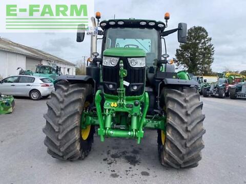 John Deere 6r215