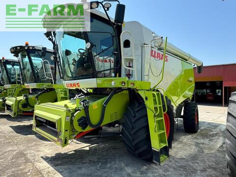 CLAAS Tucano 450