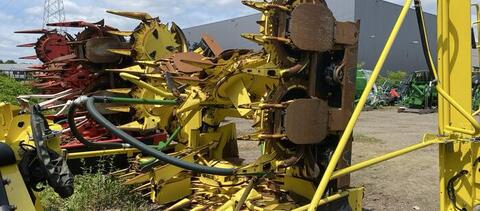 John Deere 375