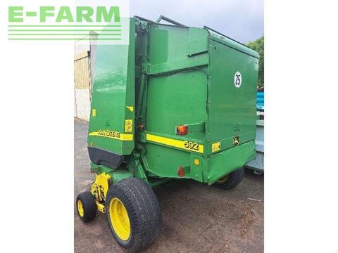 John Deere 592