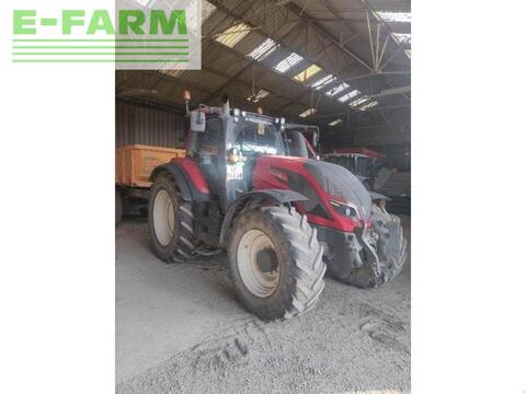 <strong>Valtra t174 hitech</strong><br />