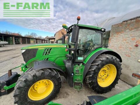 John Deere 6215 r