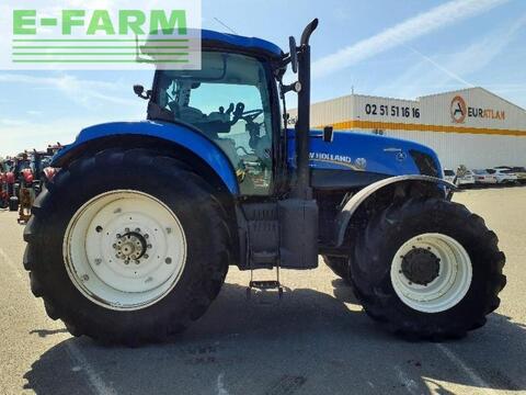 <strong>New Holland t7-235ac</strong><br />