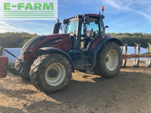<strong>Valtra t 154 hi</strong><br />