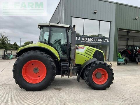 CLAAS axion 820 tractor (st20874)