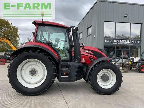 <strong>Valtra t214 active t</strong><br />