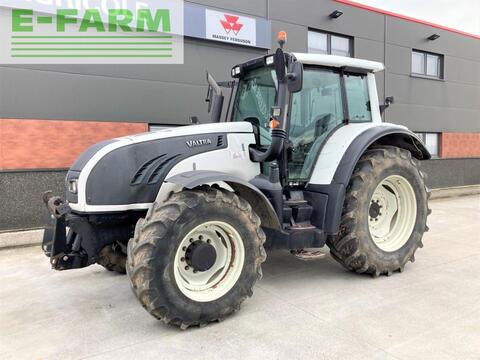 <strong>Valtra t 162</strong><br />