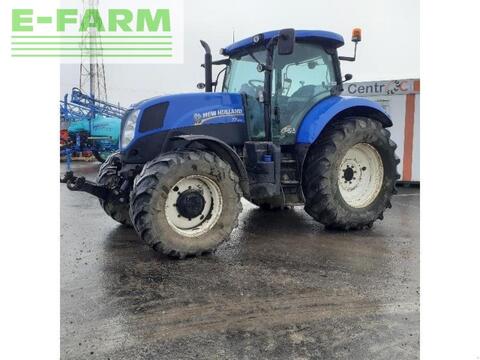 <strong>New Holland t7.200 r</strong><br />