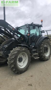 <strong>Valtra g115</strong><br />