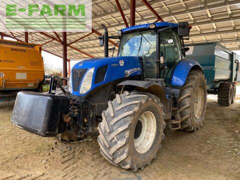 <strong>New Holland t7.235</strong><br />