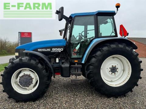 <strong>New Holland 8560</strong><br />