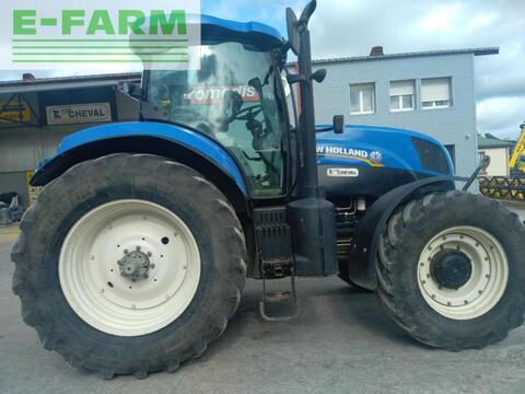 New Holland t7. 210 sw pc t4