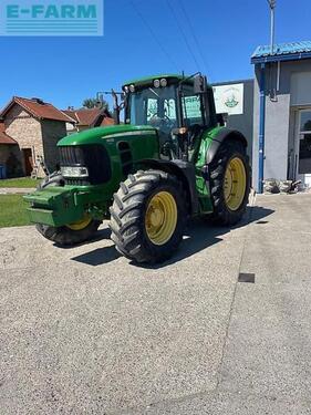 John Deere 7430