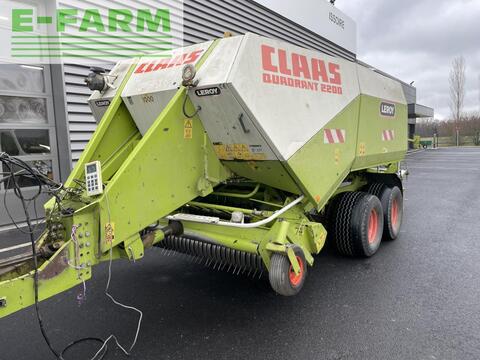 <strong>CLAAS quadrant 2200 </strong><br />