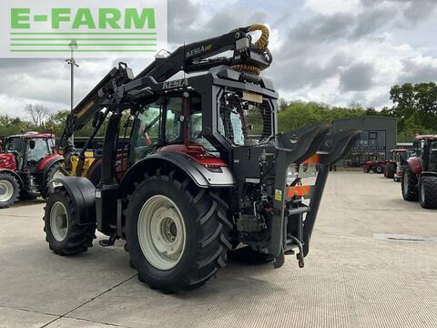 Valtra t154 active c/w roof mounted kelsa 500t forestry