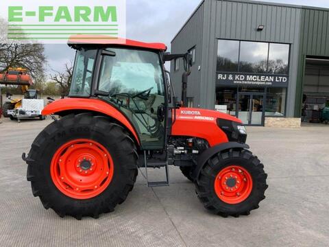 <strong>Kubota m6060 tractor</strong><br />