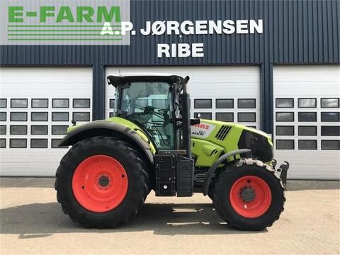 CLAAS axion 810