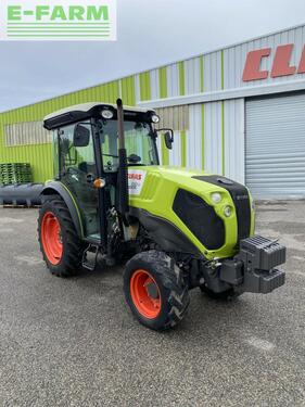 CLAAS nexos 230 ve cabine 4rm t4i VE