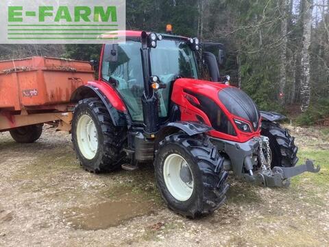 <strong>Valtra n104</strong><br />