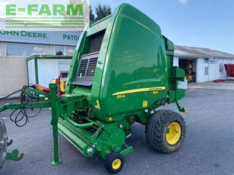 John Deere 864