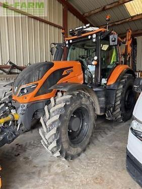 Valtra t154d