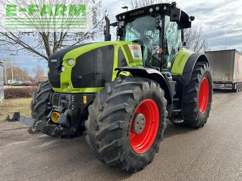 <strong>CLAAS axion 930</strong><br />