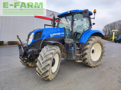 <strong>New Holland t7.200rc</strong><br />