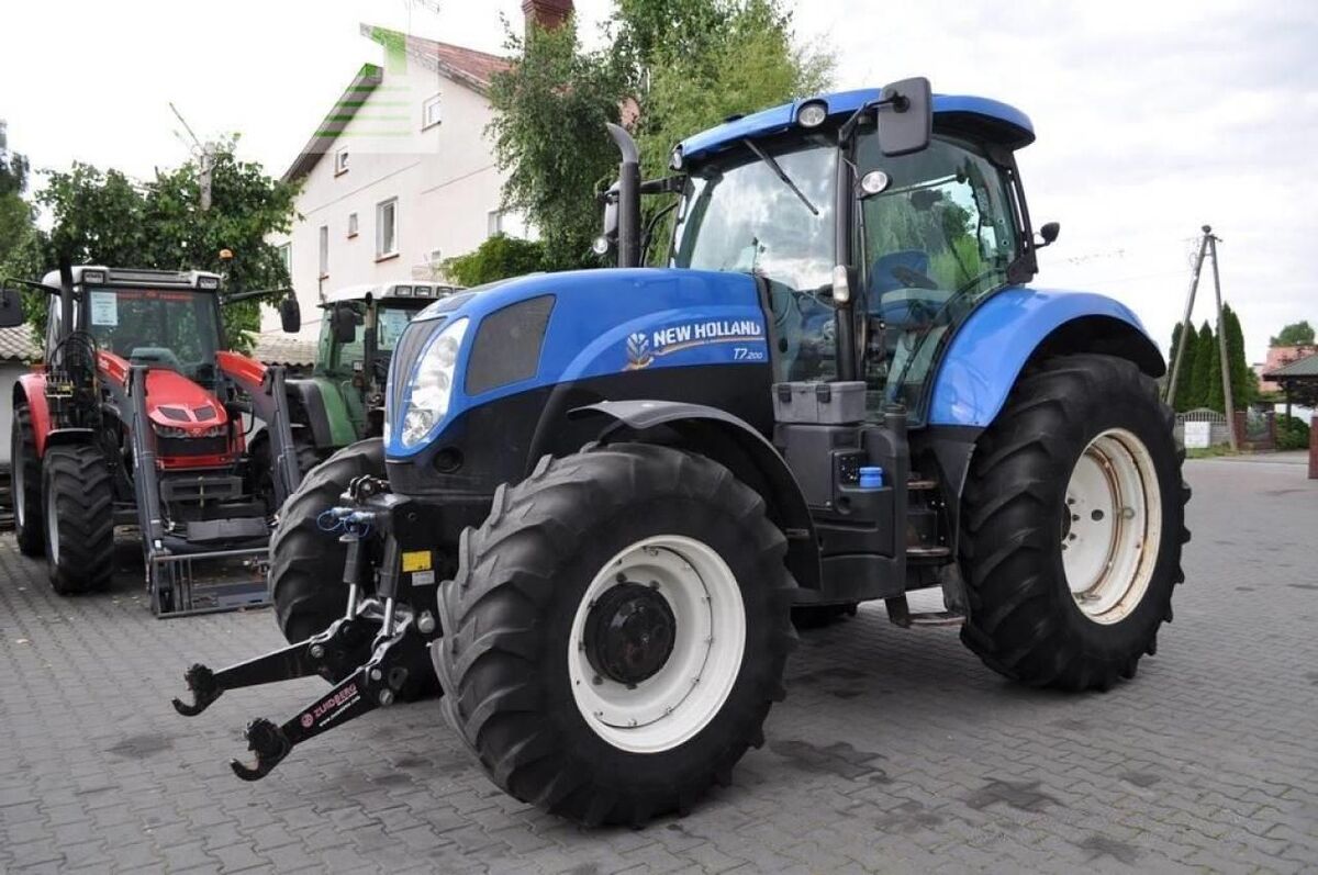 New Holland t7.200 rangecommand / price with tax / - E-FARM GmbH ...