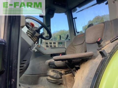 CLAAS arion 640