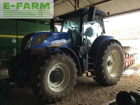 <strong>New Holland t7.210</strong><br />