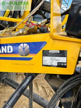 New Holland proted 880