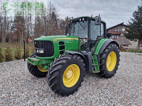 John Deere 6830