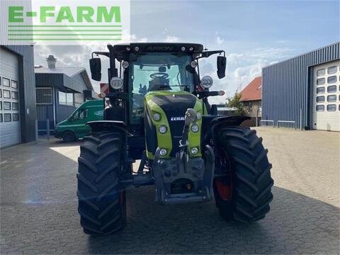 CLAAS arion 650cis+ frontlift.