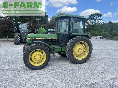 <strong>John Deere 2850 4 wd</strong><br />
