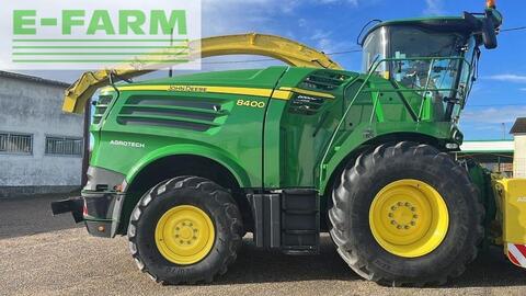 John Deere 8400