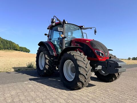 Valtra A114