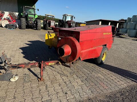 New Holland Super 68