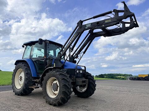 New Holland 5635 / L75