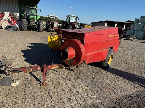 New Holland 376
