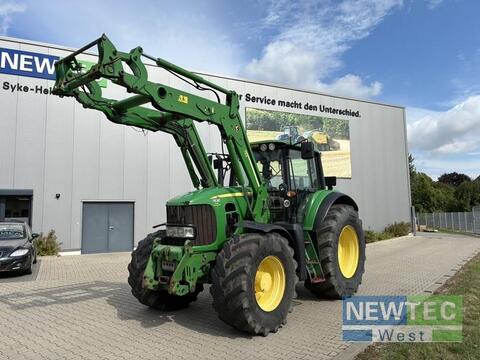 John Deere 7530
