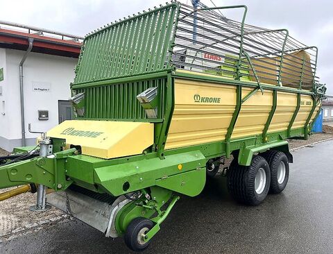 Krone Titan 6/48 L - ein großer Schwingen-Ladewagen im