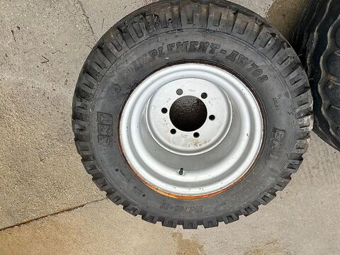 2 Kompletträder mit Reifen 19.0/45-17 auf 6-Loch 2