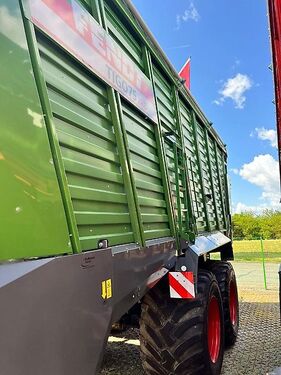 Fendt Tigo 75 XR mit 800/45 R30,5 Bereifung, Laderauma 2