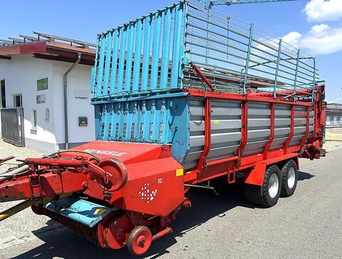 Mengele Garant 435/3 mit neuen Breitreifen und Querförde