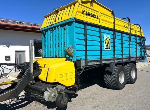 Mengele Rotobull 7000 mit K80-Untenanhängung und Nachlau