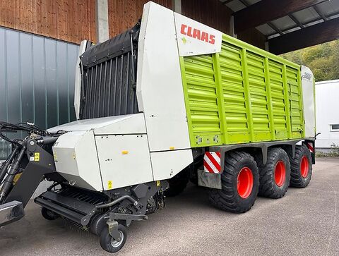 Claas Cargos 9500 Tridem - auch mit Dosierwalzen