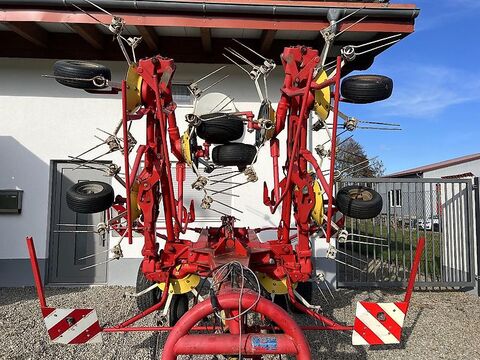 Pöttinger Eurohit 91 AZ - ein 8-er Kreiselheuer mit hydrau 3